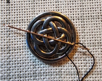 Celtic Knot Needle Minder: Magnetic Embroidery, Cross Stitch