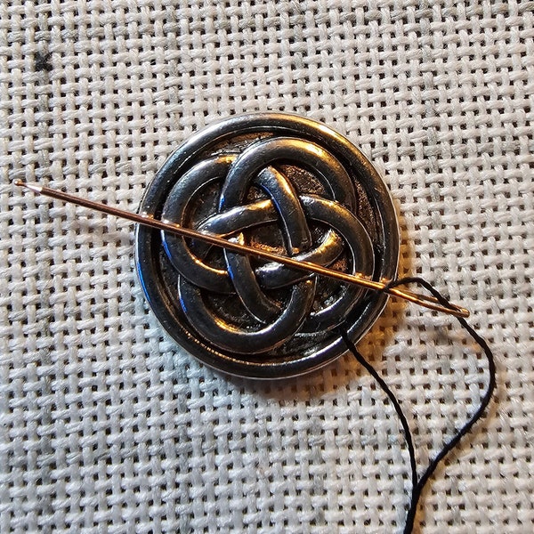 Round Celtic Knot Magnetic Needle Minder for Embroidery Cross Stitch Needle Point Diamond Painting Neodymium Magnet