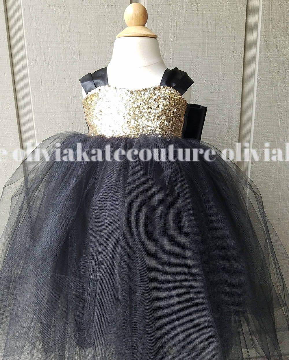 gold dress 5t