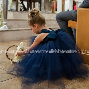 Marine Blumenmädchen Kleid | Kleinkind Tüll Tutu Kleider | Baby-Hochzeits-Prinzessinkleider | Handgefertigt in den USA