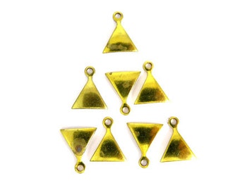 Tiny Vintage Brass Domed Triangle Charms (24x) (V112)