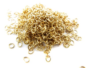 Dainy Gold Plated Oval Jump Rings (10 grams - approximately 600x) (F640)