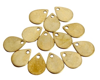 Small Brass Engraving Teardrop Charms (12x) (M775-A)