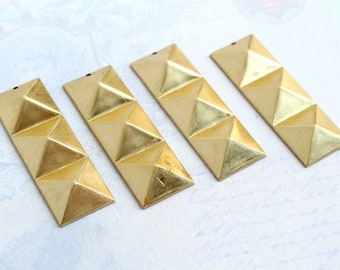 Brass Rectangle Pyramid Pendants (4X) (M761)