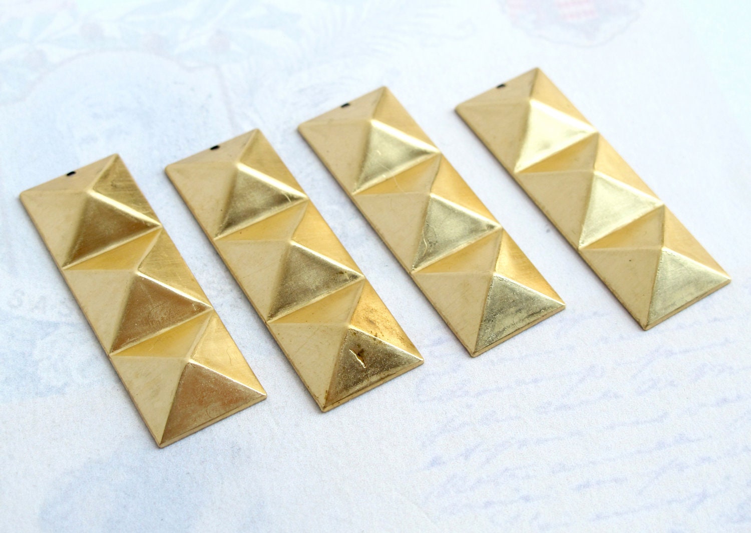 Brass Rectangle Pyramid Pendants 4X M761 | Etsy
