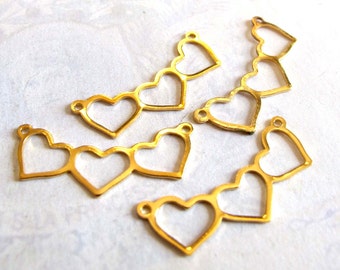 Vintage Gold Plated Triple Heart Charms / Pendants (4X) (V384)