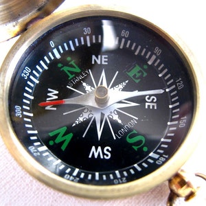 Huge Raw Brass Working Compass Pendant 1X J602 image 3