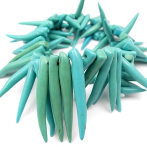 Died Blue Turquoise Howlite Spike Beads (12X) (NS558)