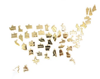 ENGRAVED - Tiny Gold Plated State Charms - (50x) (A450-C)