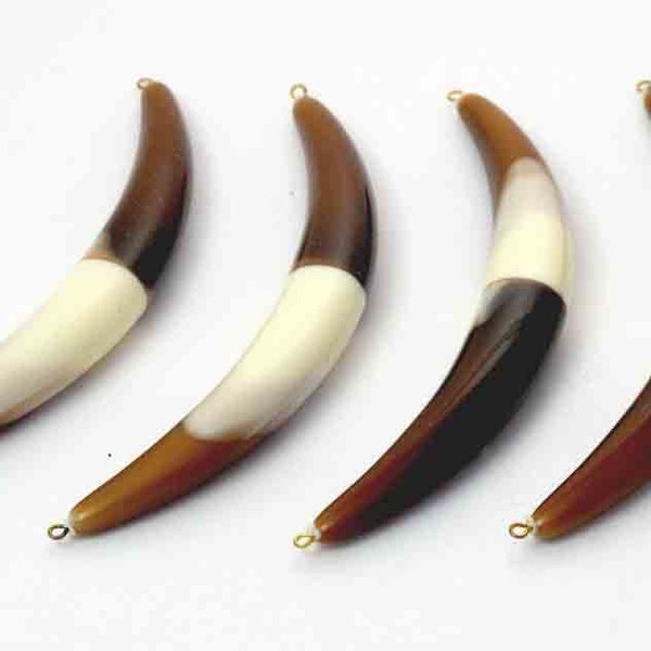 LAST Set- Plastic Buffalo Horn Pendants (2X) (P528)