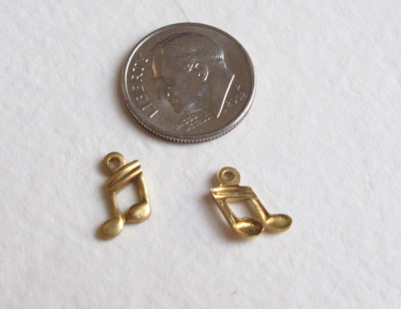 Tiny Brass 16th Music Note Charms 6x M528 image 3