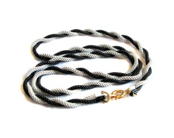 Vintage Black And White Enamel Snake Chain Necklace (1X) (C639)