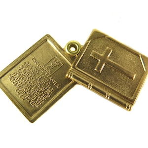 The Lord&#39;s Prayer Bible Shaped Lockets (1X) (M530)