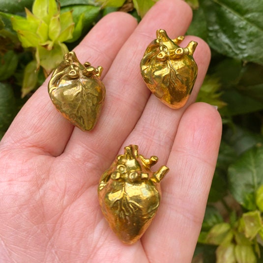 Large 3D Anatomical Human Heart Pendant - Gold Plated (2x) (K626-C