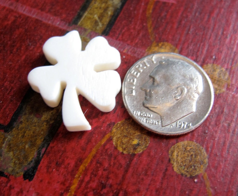 Vintage Hand Carved Bone Four Leaf Clover Charms / Beads 4X NS559 image 3