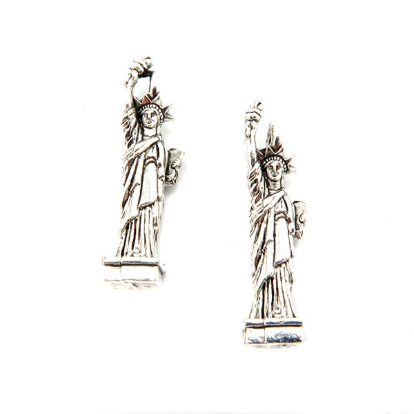 3D Antiqued Silver Plated Statue of Liberty Charm (M720-I) (2x)