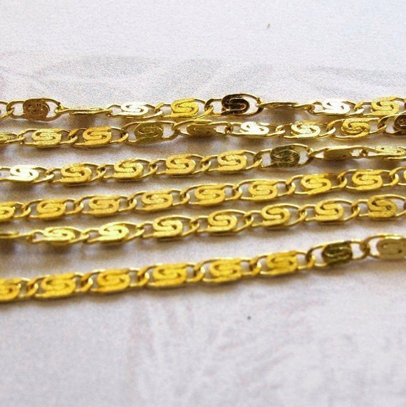 Brass Plated On Steel Scroll Chain (10 Feet) (CP229-B)