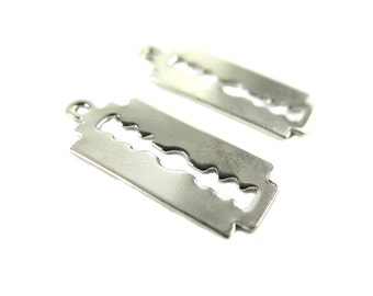 Vintage Style Rhodium Plated Razor Blade Engraving Charms (4X) (M704-B)