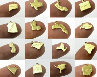 Engraved - Tiny Raw Brass State Charms - All 50 US States (50x) (A450-A)