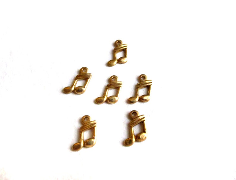 Tiny Brass 16th Music Note Charms 6x M528 image 1