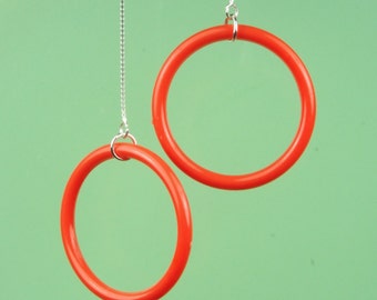 Vintage Coral Lucite Circle Drop Earrings