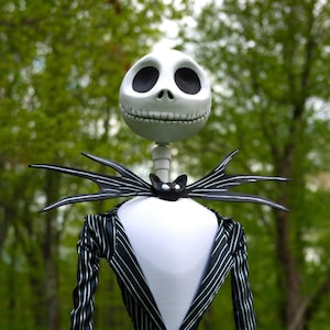 Posable Life-size Jack V2, the King of the Pumpkins and Nightmares, Halloween figure/statue, Fully articulated handmade outdoor decoration