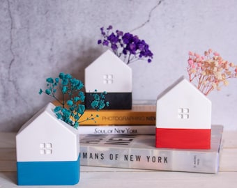Customizable painted "Fiorita" decorative indoor house