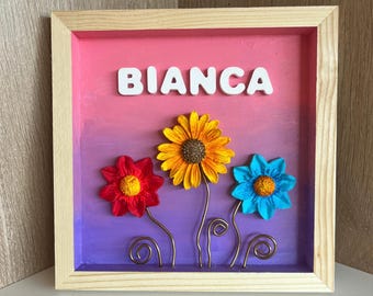 Customizable wooden frame "Spring" with flowers and name - Large (20 x 20 cm)