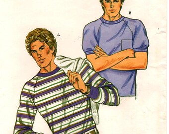 1983 Uncut Men's RAGLAN SLEEVE T-SHIRT Pattern Kwik Sew #1241 Size Small/Med/Large/Extra-L Knits Stripes Vintage Sewing Long/Short Sleeves