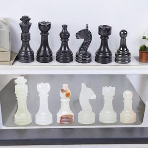 Vintage Chess pieces Set handmade, Marble Chess pieces only for 12&quot; chess set, Best gifts for Boyfriend, Green Onyx and Black