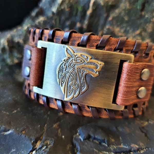 Viking Bracelet Men / Thick Leather Bracelet Engraved / Wolf Bracelet For Him / Viking Jewelry Gift