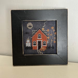 Enchanting Eerie Cross-Stitch: 25 Haunting Projects for Your Home main image 1