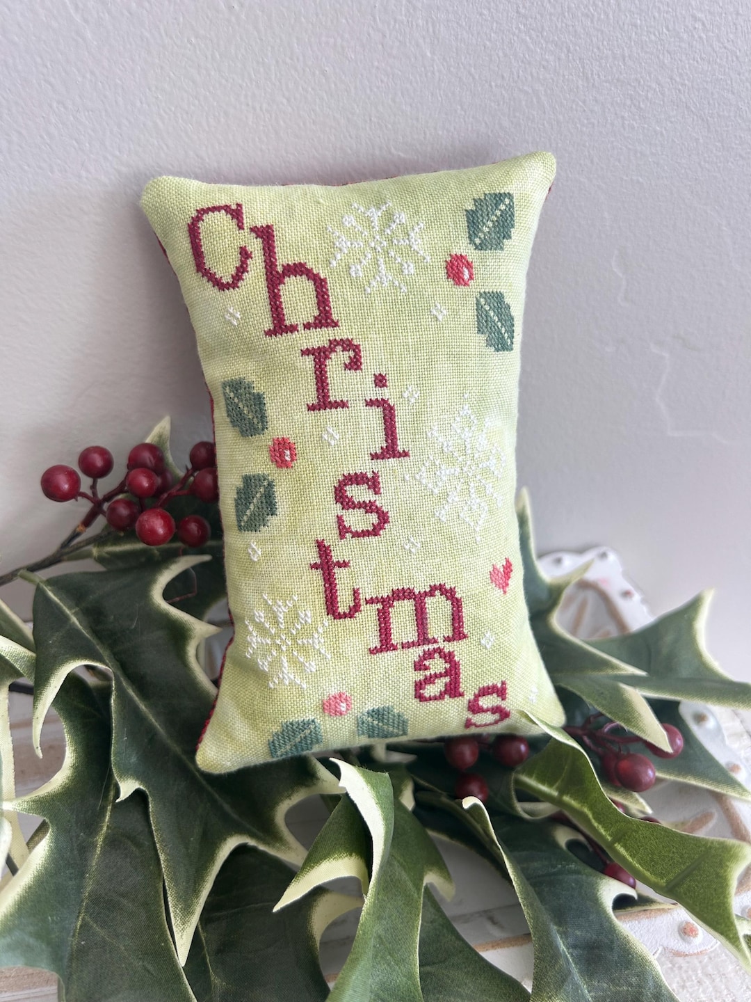 Holly Berry Christmas Cross Stitch Pattern - Etsy