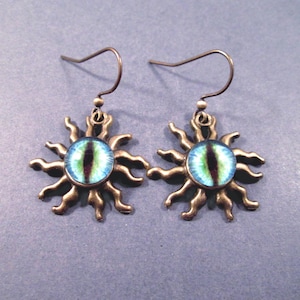 Eye Eyeball Earrings, They Came From Outer Space, Blue Green and Brass Dangle Earrings, FREE Shipping