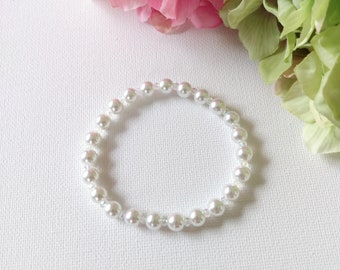 Handmade White Pearl Stretch Bracelet, Woman Bracelet, Girl Bracelet