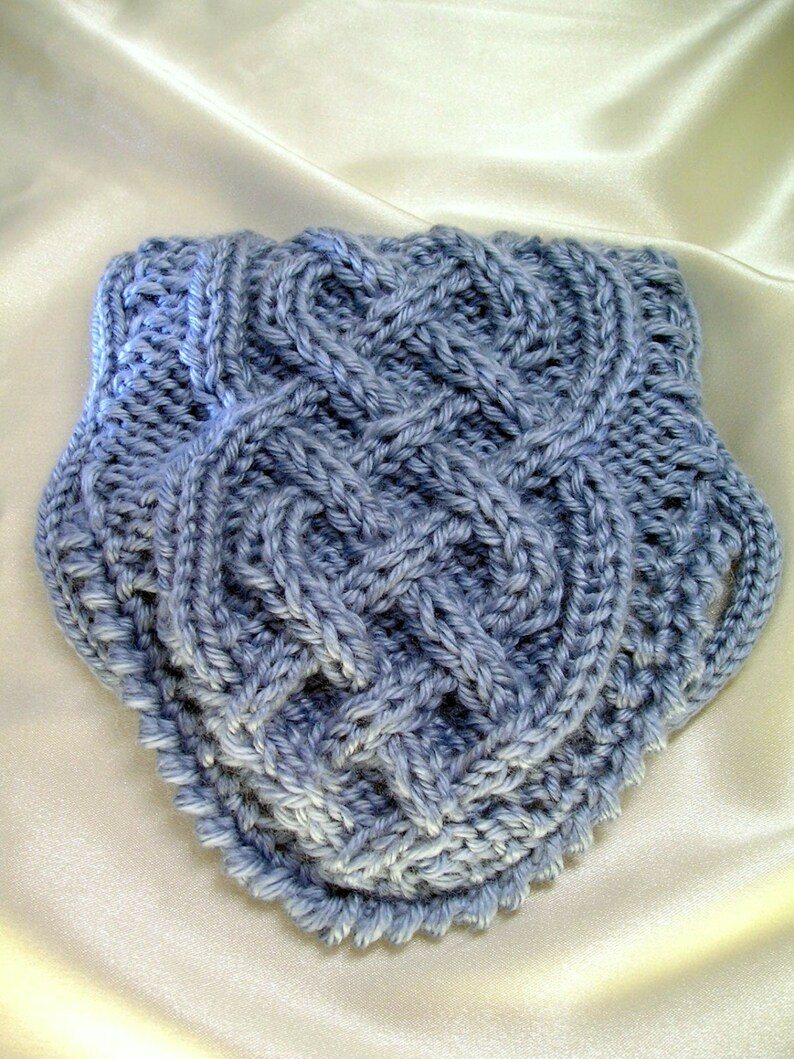 Knit Cell Phone Case Cable Knit Pattern ~ PDF Cable Knit Cozy