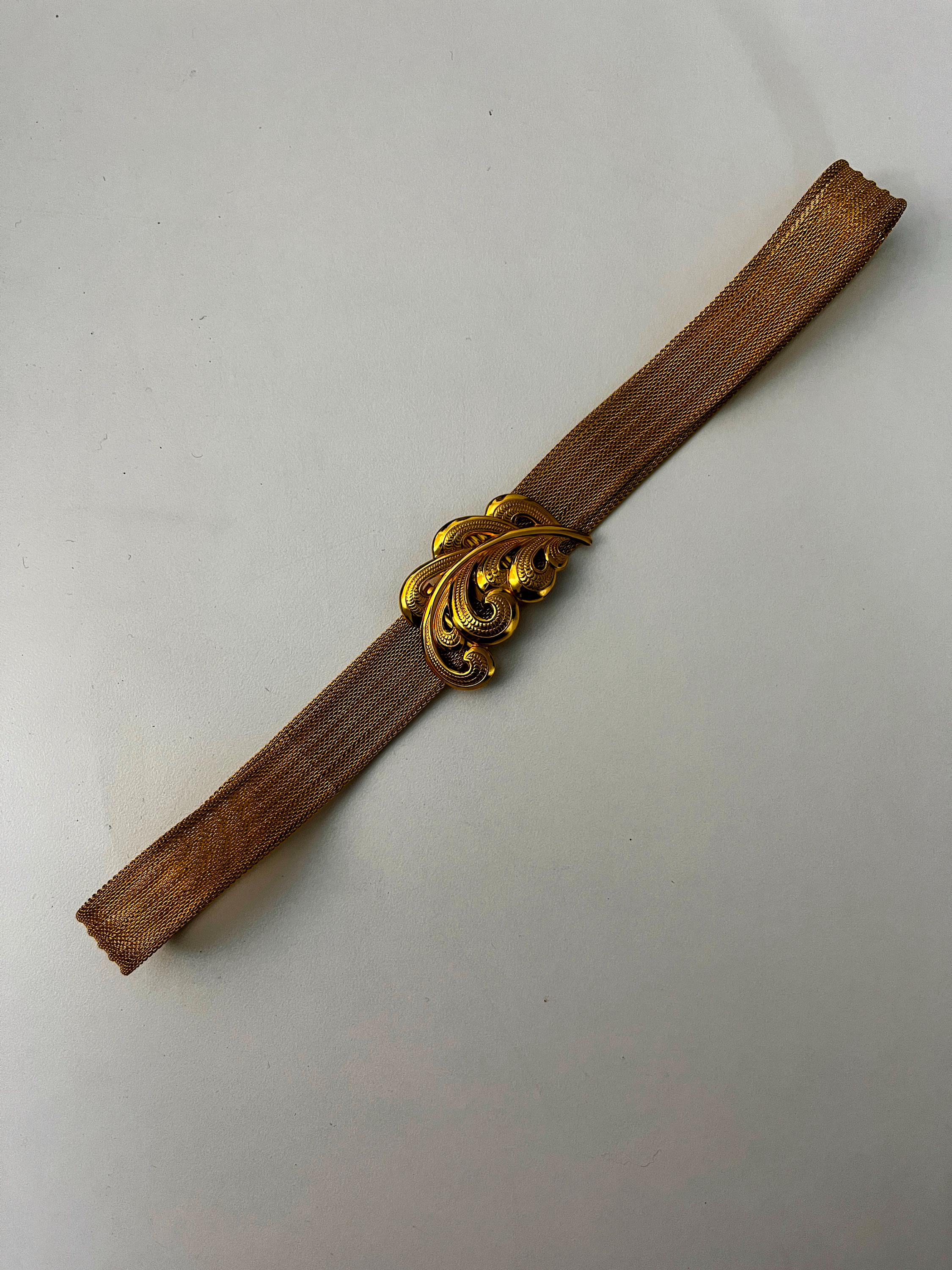 1940s Forstner Gold Mesh Belt, Sculptural Scroll Buckle  display picture 2