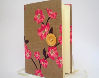 Libro de visitas rosa gris, libros hechos a mano, álbum de bodas, álbum de recortes con páginas en blanco, tela rosa gris con flores se abre con botón y cinta