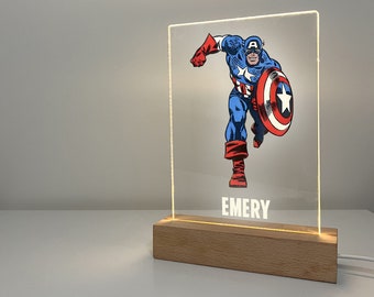 Amerika Held Nachtleuchten LED Tisch Schreibtischlampe Superheld Mädchen Jungen Kinder Schlafzimmer Haus Raumdekor Personalisiertes KOSTENLOSES Geschenk