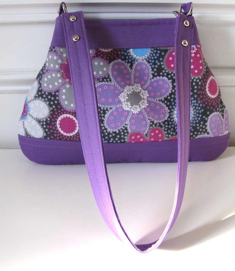Bold Floral Handbag / Purse in Cotton image 4