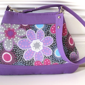 Bold Floral Handbag / Purse in Cotton image 1