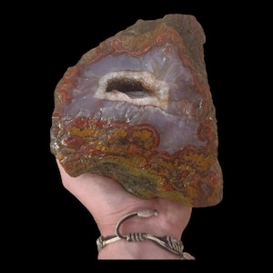 Raw agate material (rare purple color)