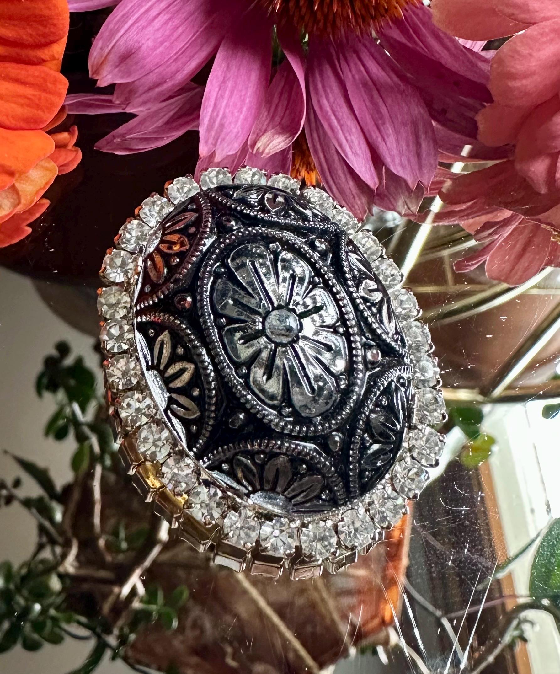 High End Juliana Pin - Etsy