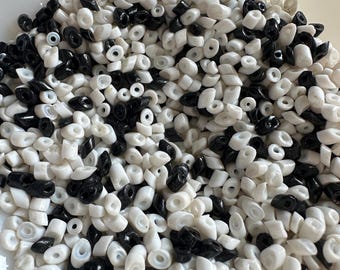 Vintage 1970's Piano Key Japan Glass Angle-Cut White and Black Seed Beads 50g