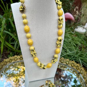 1960&#39;s Lemon and Hibiscus Fabulous Yellow Fruit Salad Earrings and Necklace Set