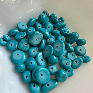 Vintage 1970&#39;s Turquoise Dyed Reclaimed Howlite Tumbled Beads