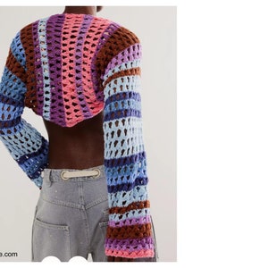 Free People Gia Shrug - make your own with this crochet pattern. This shrug / bolero pattern is for beginners and can be made in a weekend. This shrug / bolero is great for the spring or as a beach shrug during the summer.
