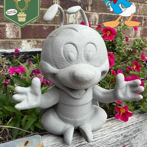 Spike the BEE Garden Statue Decor Flower Disney gift EPCOT festival home Yard Stake image 1