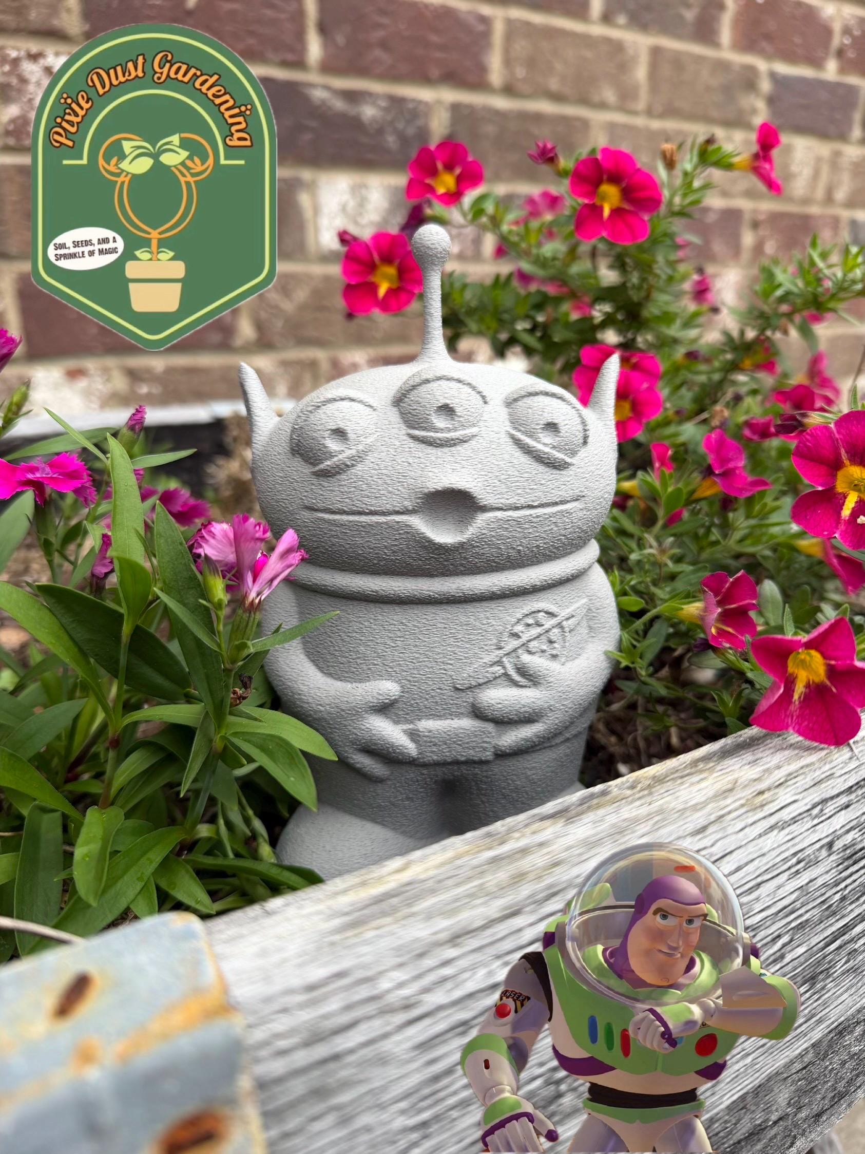 Pixar Toy Story Green Alien Garden Statue - Flower Decoration