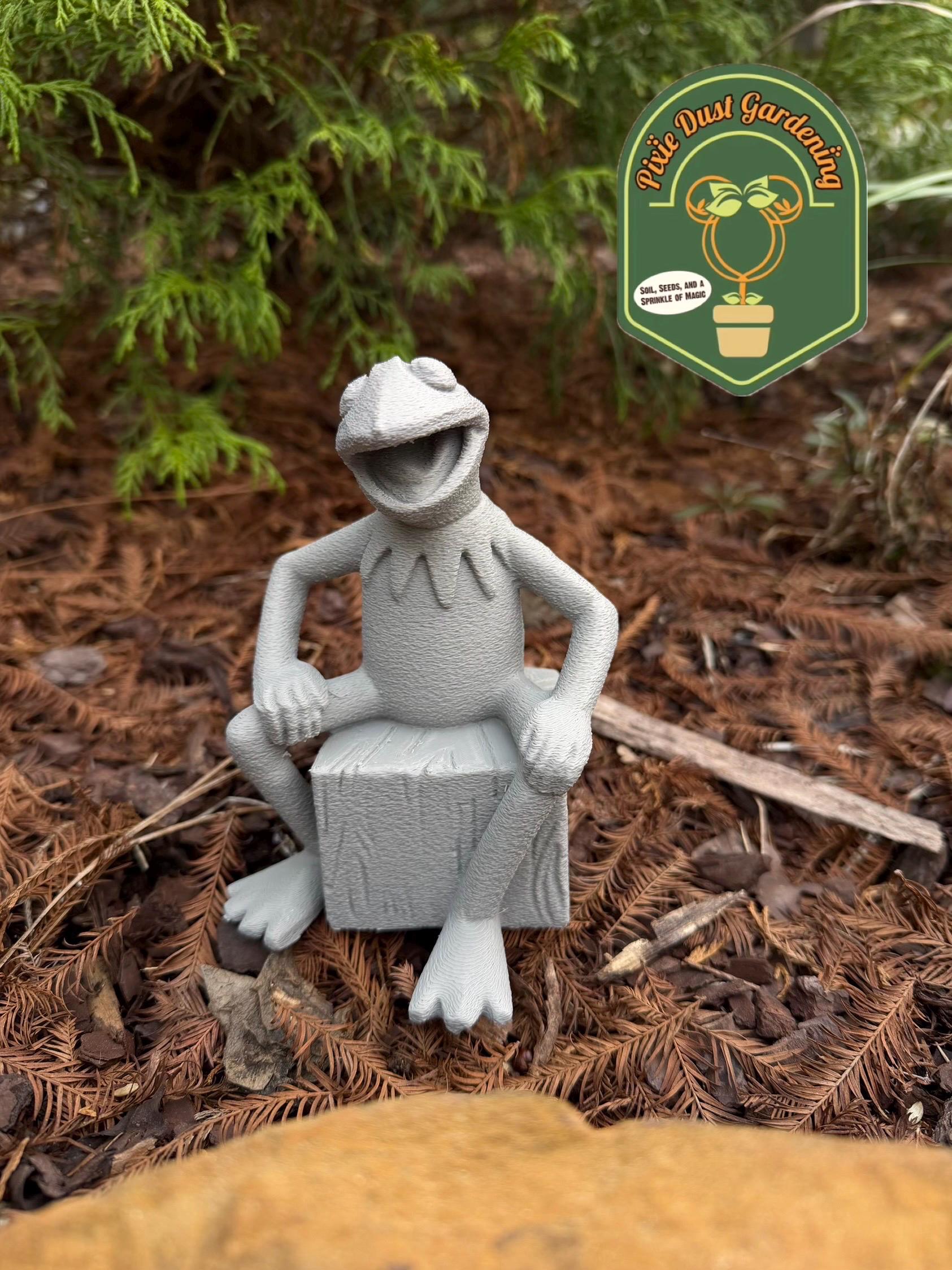 Kermit the Frog Garden Statue - Muppets Decor Flower 3d Characters